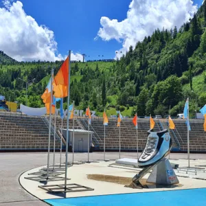 Entdecke Kasachstan - Eisstadion Medeo