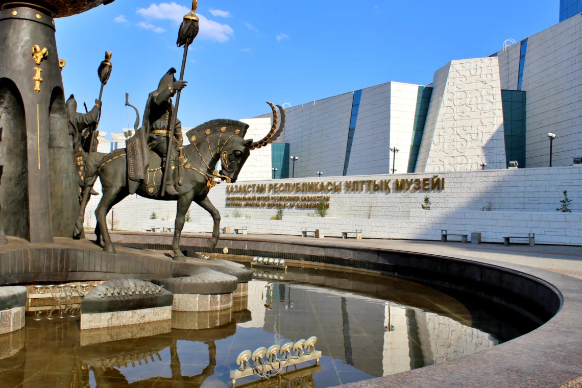 Entdecke Kasachstan - Nationalmuseum in Astana