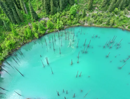 Entdecke Kasachstan - Gebirgssee Kaindy