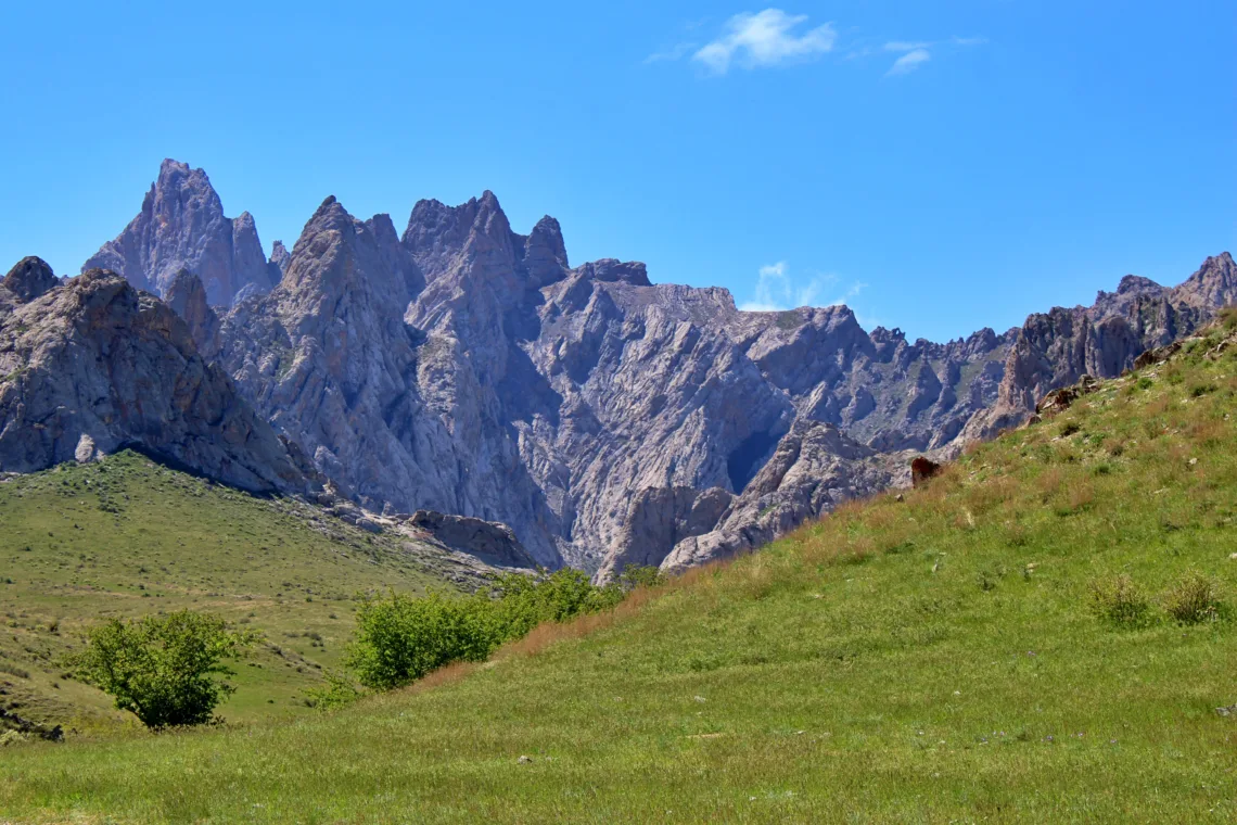 Entdecke Kasachstan - Bergmassiv Kelinschektau