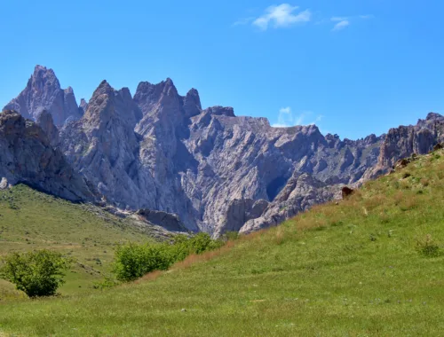 Entdecke Kasachstan - Bergmassiv Kelinschektau