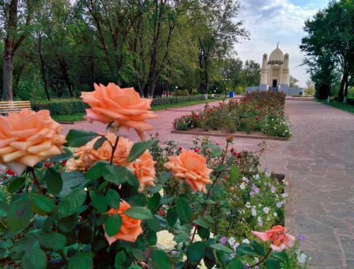Entdecke Kasachstan - Domalak Ana Mausoleum