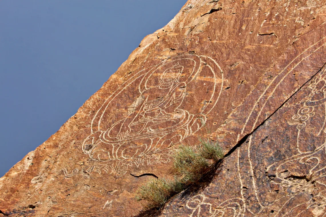 Entdecke Kasachstan - Buddhistische Petroglyphen von Tamgaly-Tas