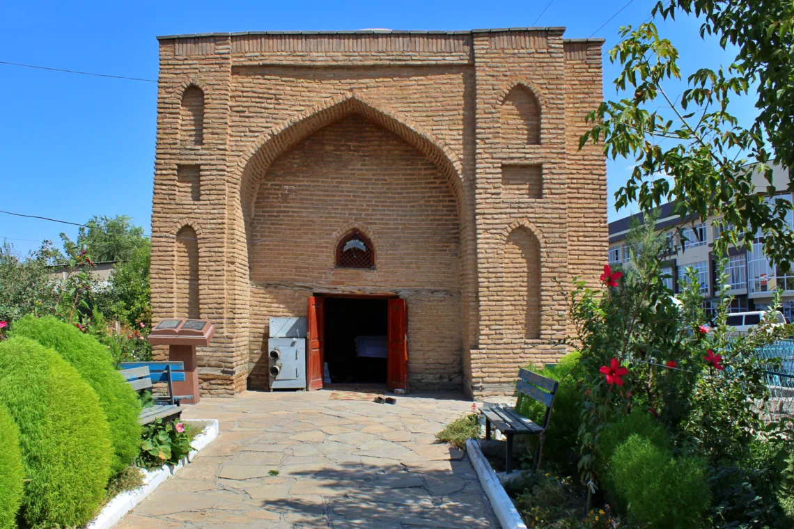 Entdecke Kasachstan - Karashash-ana Mausoleum