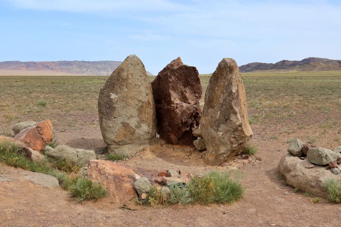 Entdecke Kasachstan - Menhire Oshaktas