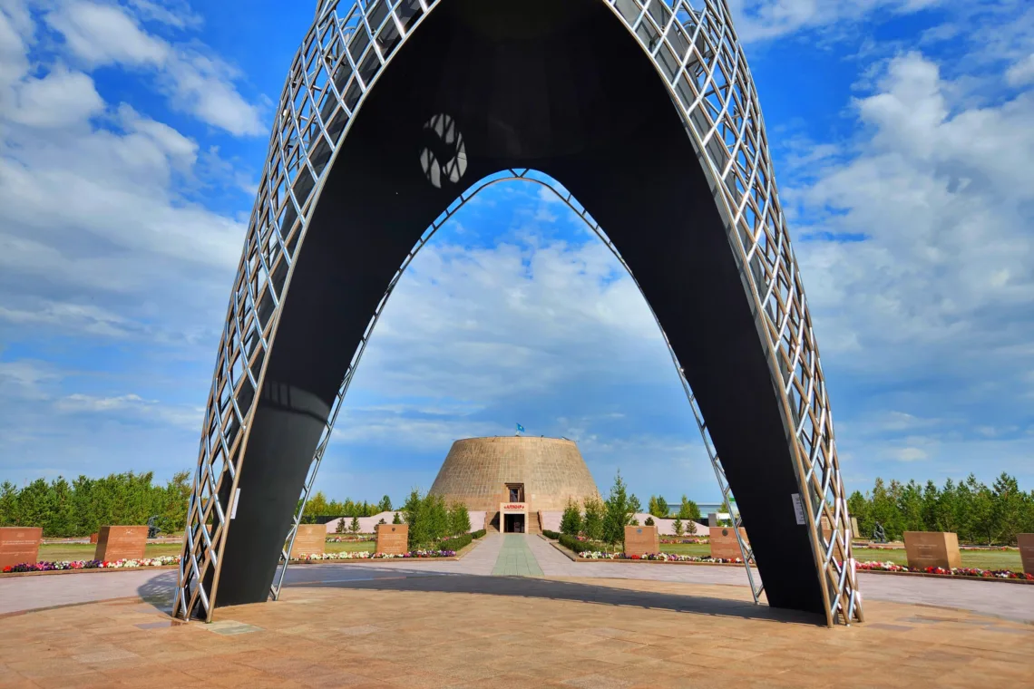 Entdecke Kasachstan - Gulag-Frauenlager ALZHIR nahe Astana